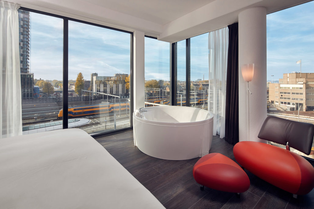 Inntel Hotels Utrecht Centre - Wellness hotel room - whirlpool